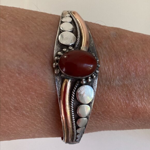 Balinese carnelian cuff in sterling silver & gold overlay - Picture 2 of 3